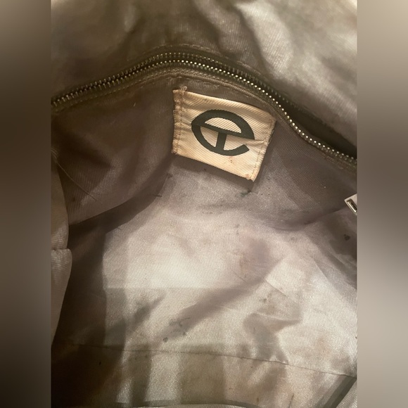 Medium Silver Telfar bag - Picture 4 of 4